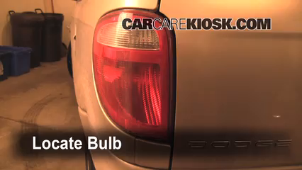 2007 Dodge Grand Caravan SXT 3.8L V6 Éclairage Feu clignotant arrière (remplacer l'ampoule)